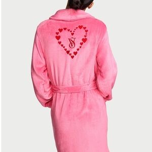 Victoria's Secret Pink Plush Heart-Back Robe